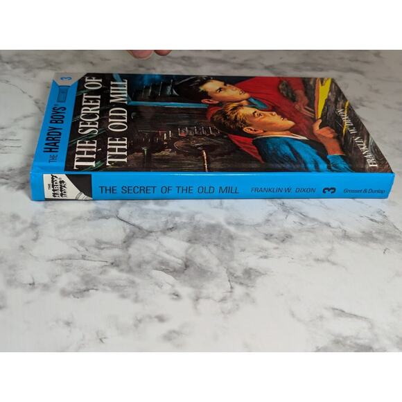 The Secret of the Old Mill (Hardy Boys, Book 3) by Dixon, Franklin W. - Picture 5 of 5